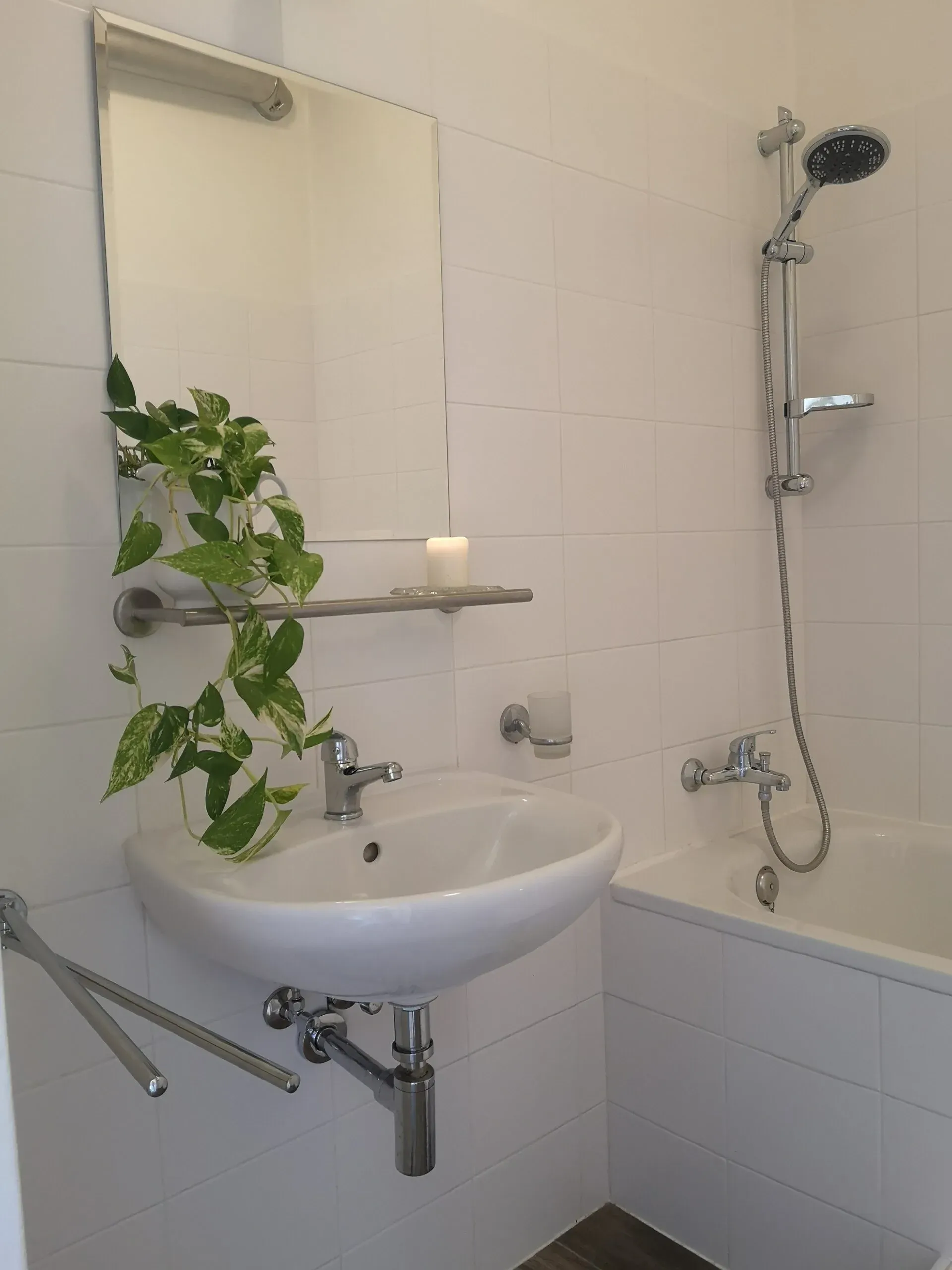 Byt po rekonstrukci 2kk do vnitrobloku se sklepem a balkonem