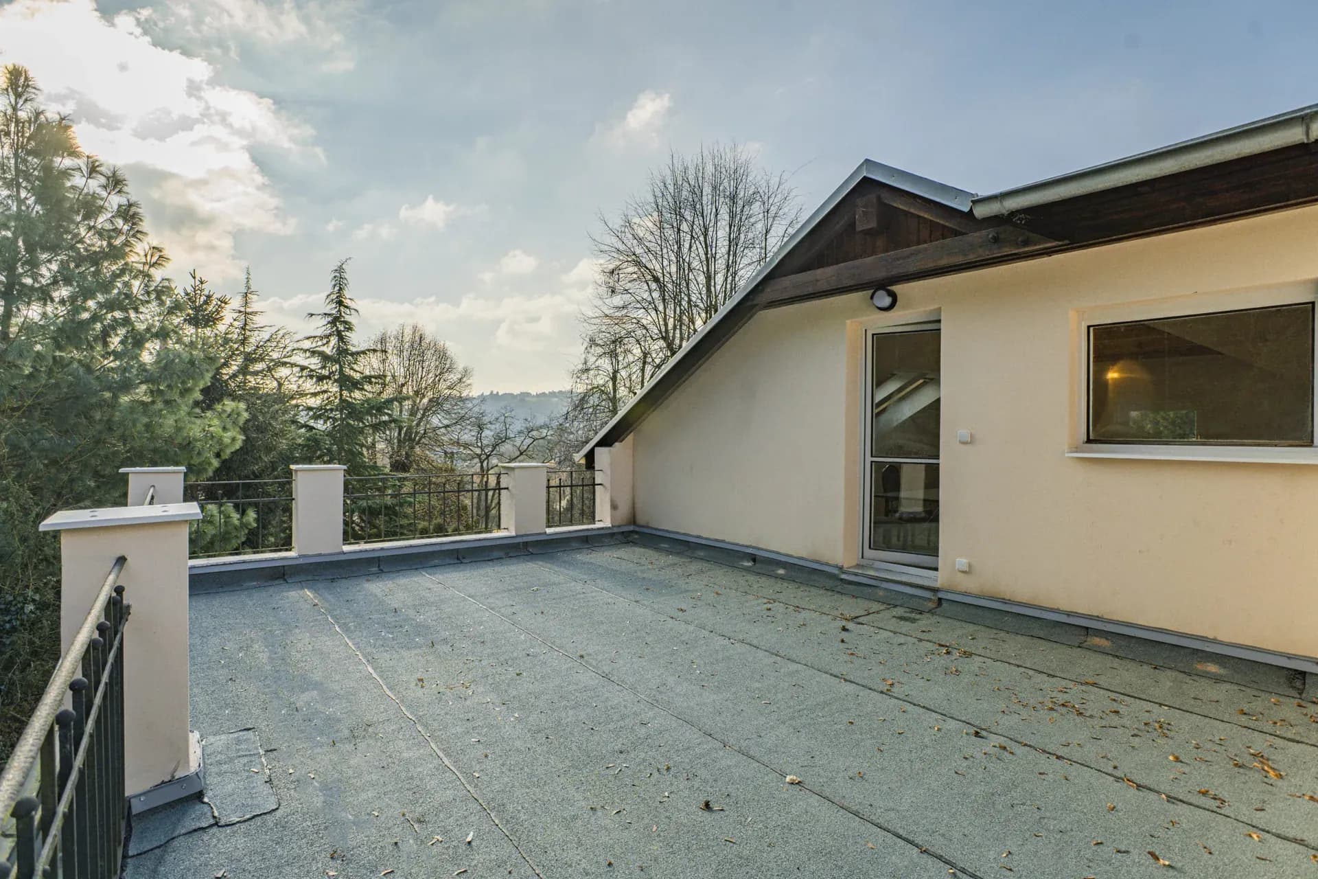 Pronájem kouzelného bytu 3+kk, s terasou i balkónem