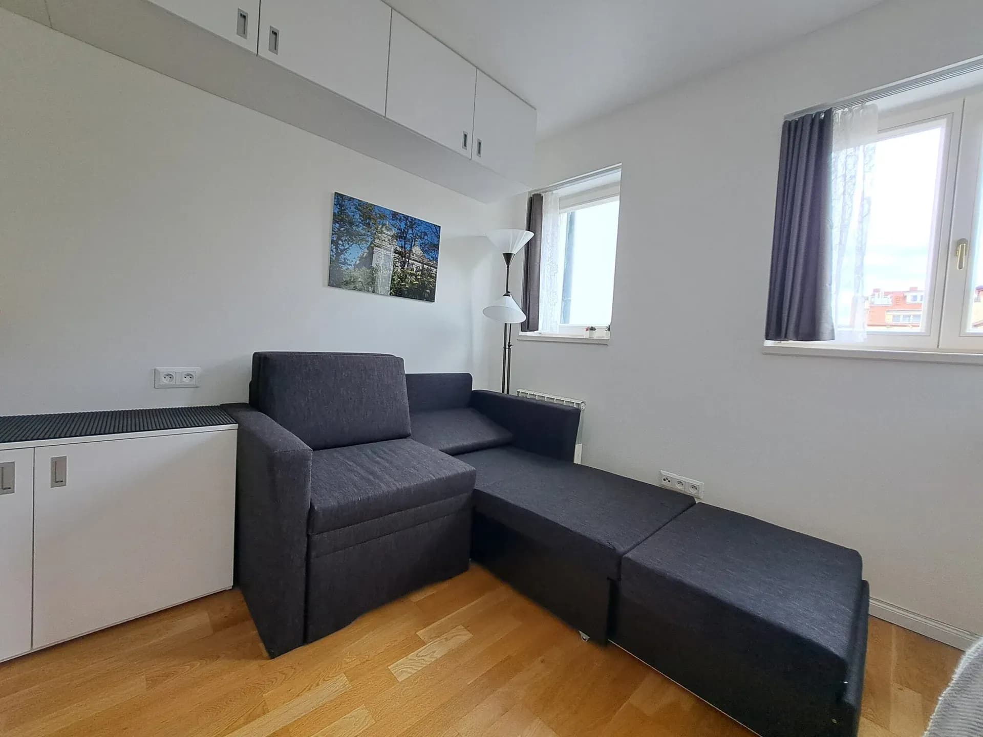 Minibyt v absolutním centru